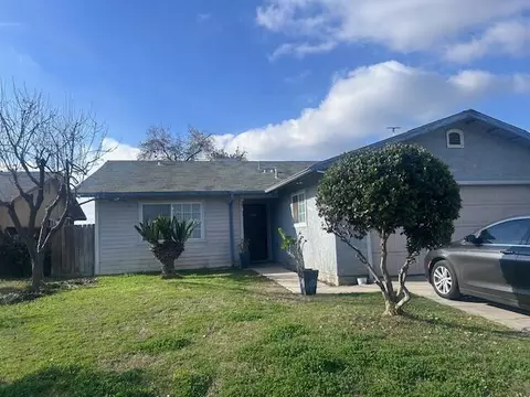14725 Walker Rd, Poplar, CA 93257