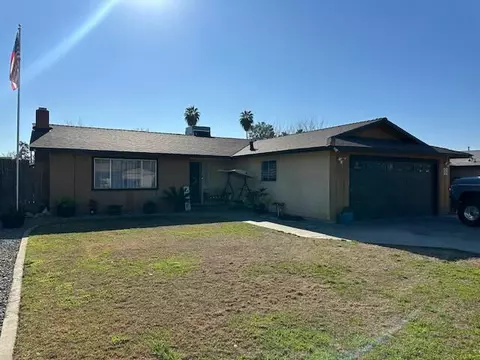 1819 W Vine Ave, Visalia, CA 93291