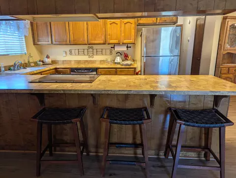 2058 E Harold Ave, Visalia, CA 93292 photo 8