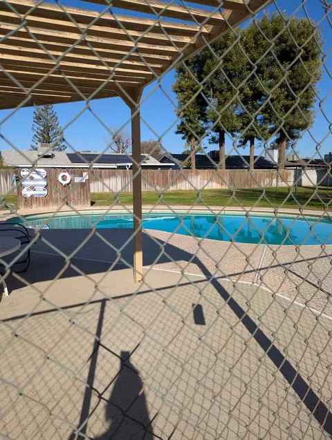 2058 E Harold Ave, Visalia, CA 93292 photo 20