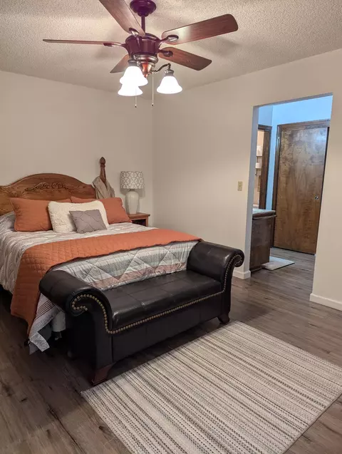 2058 E Harold Ave, Visalia, CA 93292 photo 13