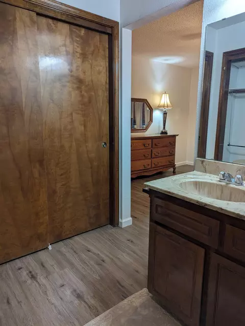 2058 E Harold Ave, Visalia, CA 93292 photo 14
