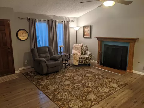 2058 E Harold Ave, Visalia, CA 93292 photo 4
