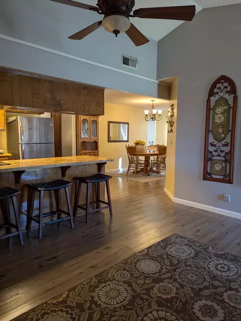 2058 E Harold Ave, Visalia, CA 93292 photo 10