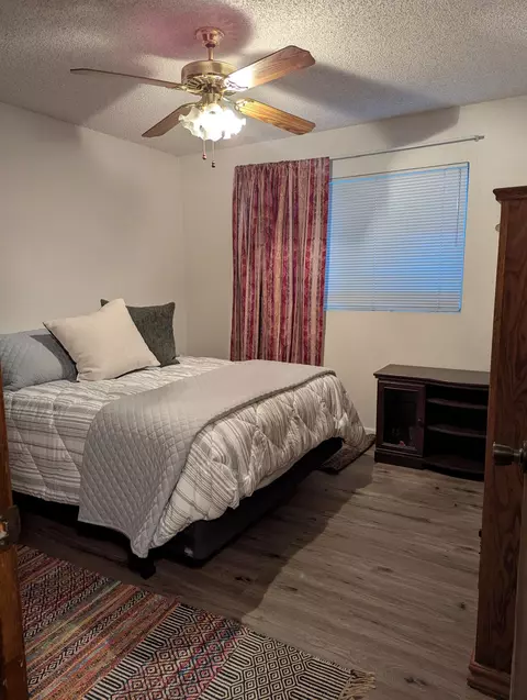2058 E Harold Ave, Visalia, CA 93292 photo 15