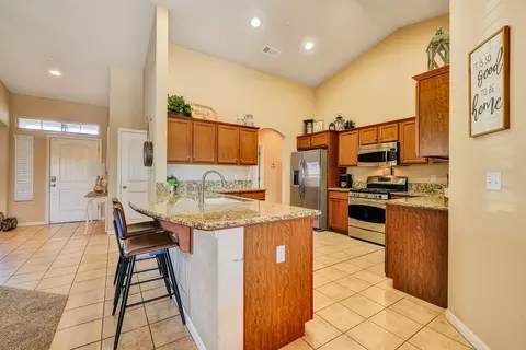 4105 E Vassar Ct, Visalia, CA 93292 photo 12