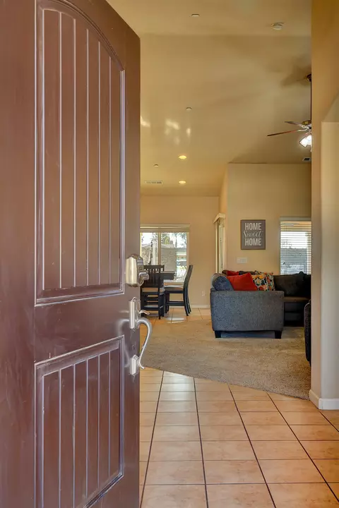 4105 E Vassar Ct, Visalia, CA 93292 photo 4
