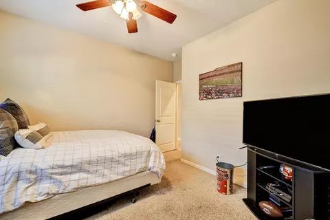 4105 E Vassar Ct, Visalia, CA 93292 photo 24