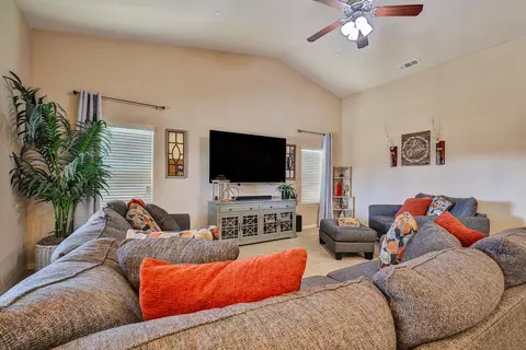 4105 E Vassar Ct, Visalia, CA 93292 photo 9