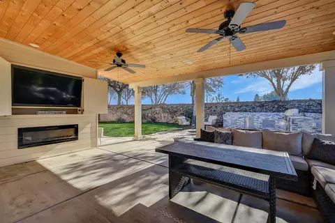 4105 E Vassar Ct, Visalia, CA 93292 photo 36