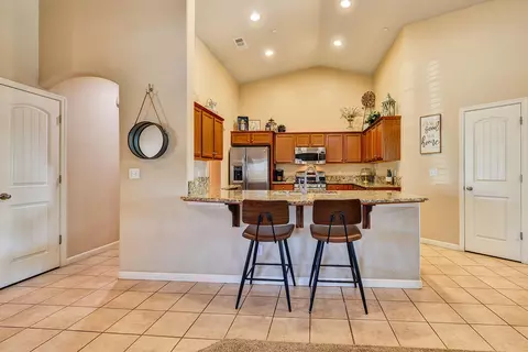 4105 E Vassar Ct, Visalia, CA 93292 photo 11