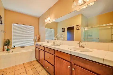 4105 E Vassar Ct, Visalia, CA 93292 photo 31