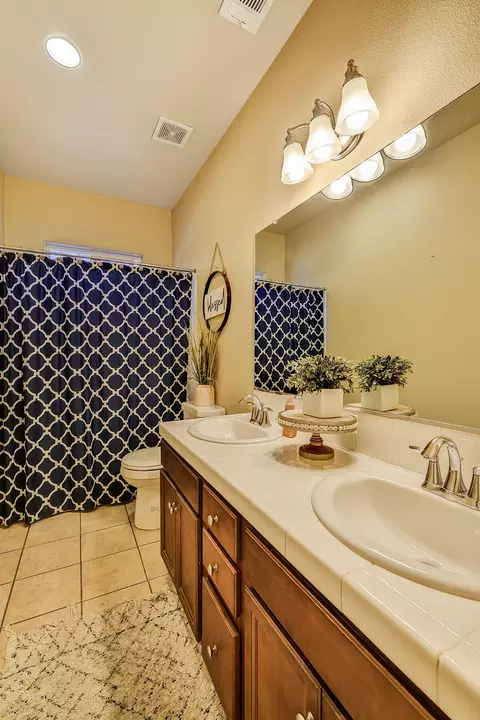 4105 E Vassar Ct, Visalia, CA 93292 photo 25