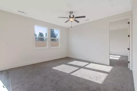 1611 E Copper Ct, Visalia, CA 93292 photo 21