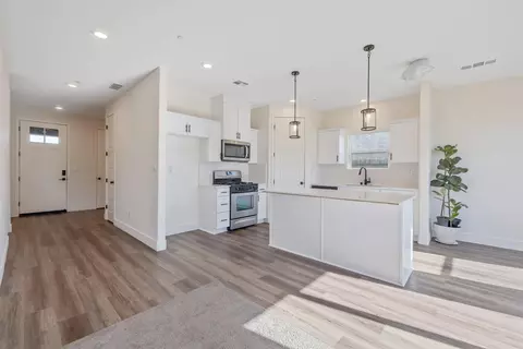 1611 E Copper Ct, Visalia, CA 93292 photo 16