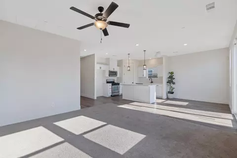 1611 E Copper Ct, Visalia, CA 93292 photo 19