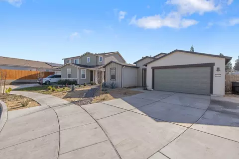 1611 E Copper Ct, Visalia, CA 93292 photo 3