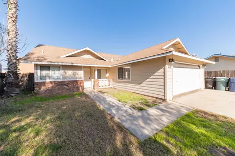 1142 Santa Cruz Ave, Tulare, CA 93274