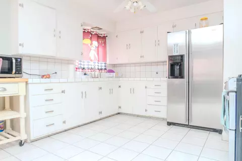 101 W Spring Ln W, Lemoore, CA 93245 photo 7