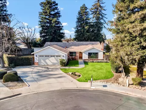 3424 W Monte Vista Ct, Visalia, CA 93277