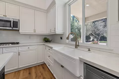 4425 E Cecil Ct, Visalia, CA 93292 photo 9