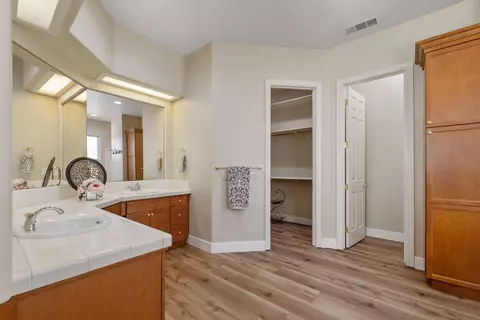 4425 E Cecil Ct, Visalia, CA 93292 photo 18