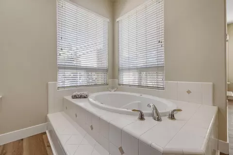 4425 E Cecil Ct, Visalia, CA 93292 photo 20