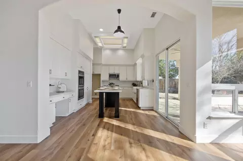 4425 E Cecil Ct, Visalia, CA 93292 photo 8