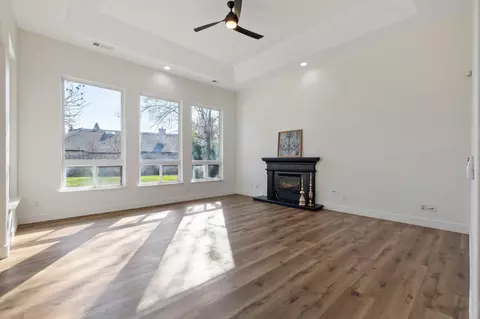 4425 E Cecil Ct, Visalia, CA 93292 photo 7
