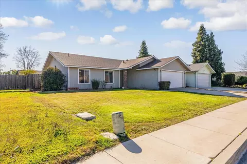 1751 W Westfield Ave, Porterville, CA 93257