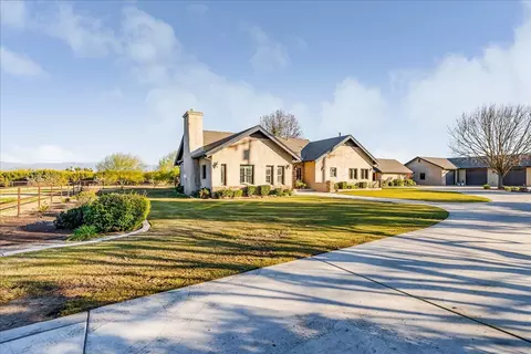 21799 Avenue 152, Porterville, CA 93257