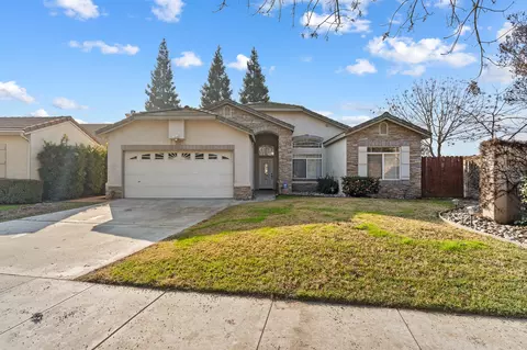 1601 E Dorothea Ave, Visalia, CA 93292