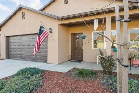 Other - 1237 Chestnut Ln, Dinuba, CA 93618 photo 1 of 5