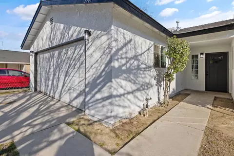 1541 Defender St, Chowchilla, CA 93610 photo 5