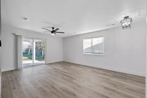 1541 Defender St, Chowchilla, CA 93610 photo 7