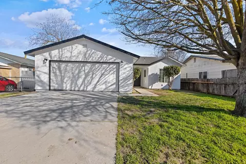 1541 Defender St, Chowchilla, CA 93610