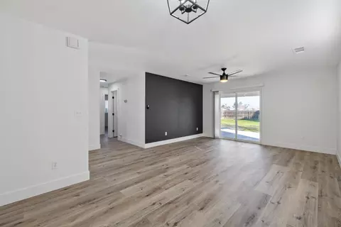 1541 Defender St, Chowchilla, CA 93610 photo 10