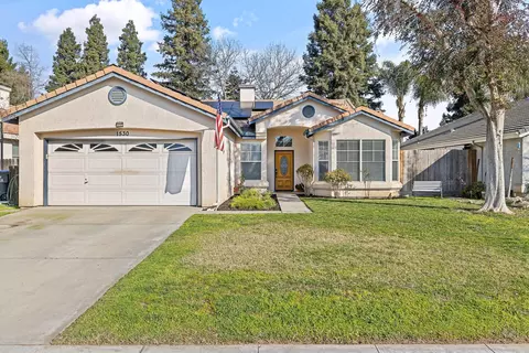 1530 E Sunnyside Ave, Visalia, CA 93292