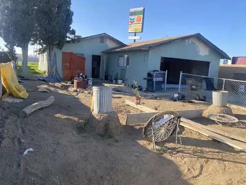 30827 Dollarhide Rd, Goshen, CA 93227