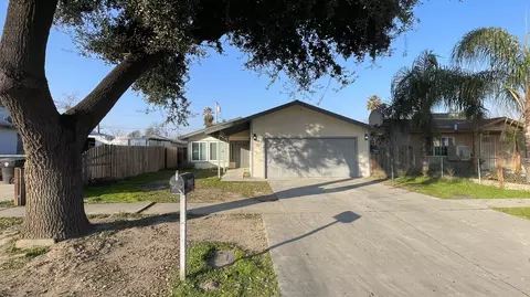 637 S F St, Tulare, CA 93274