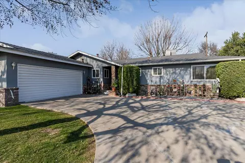 1344 W Princeton Ave, Visalia, CA 93277
