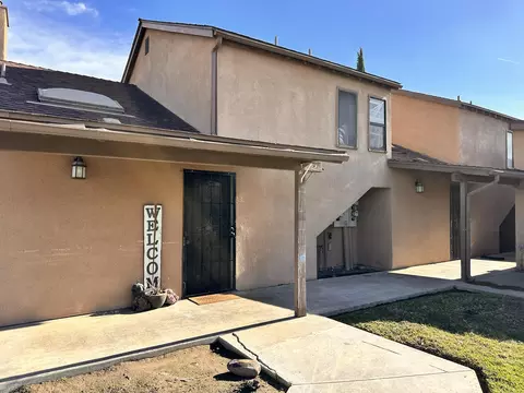1103 Bel Aire Cir, Porterville, CA 93257