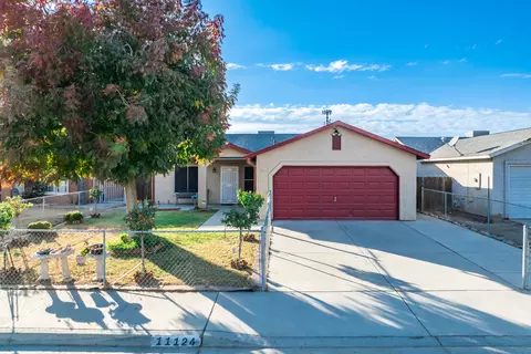 11124 Mesquite Cir, Armona, CA 93202