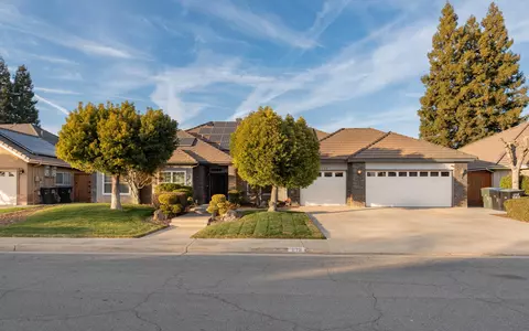 1128 W Mission Ave, Visalia, CA 93277
