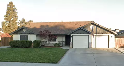 1348 S Hillcrest Dr, Visalia, CA 93292