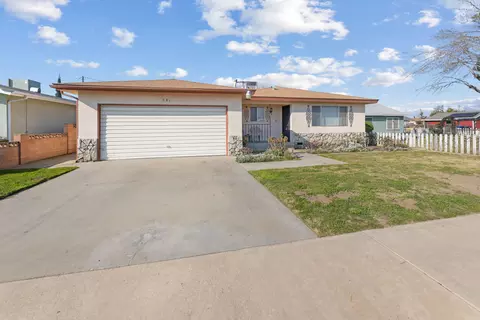 681 S Laspina St, Tulare, CA 93274