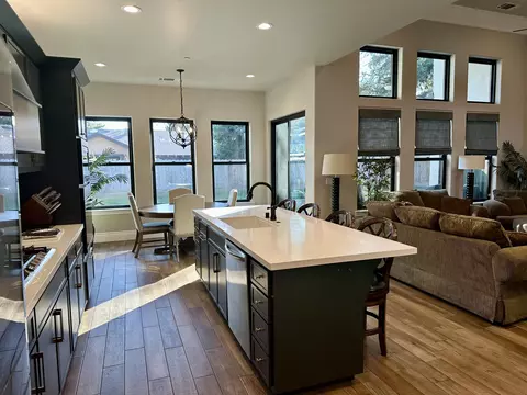 1739 E Howard Ct, Visalia, CA 93292 photo 13