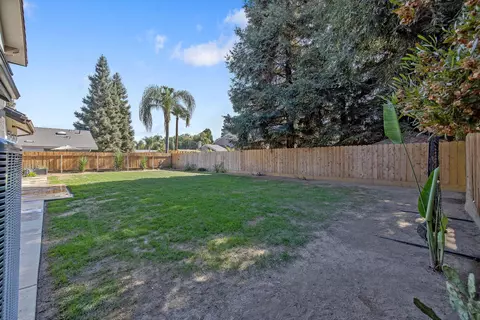 1739 E Howard Ct, Visalia, CA 93292 photo 38
