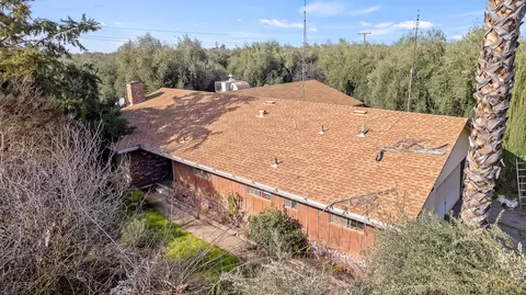 1456 E Palm Dr, Exeter, CA 93221