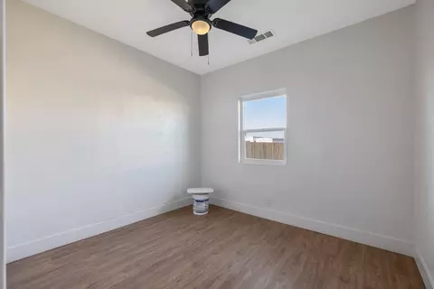 2133 N Cedar St, Pixley, CA 93256 photo 19